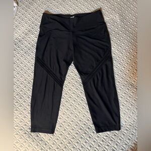 Avia Black Performance Capri Leggings size XL